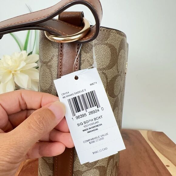 NWT Coach Sophie Bucket Bag In Signature Canvas - Picture 7 of 7